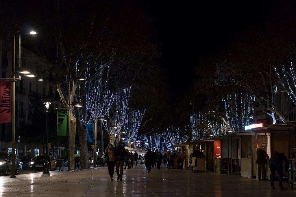 Las Ramblas, Barcelona, Spain Las Ramblas, Barcelona, Spain